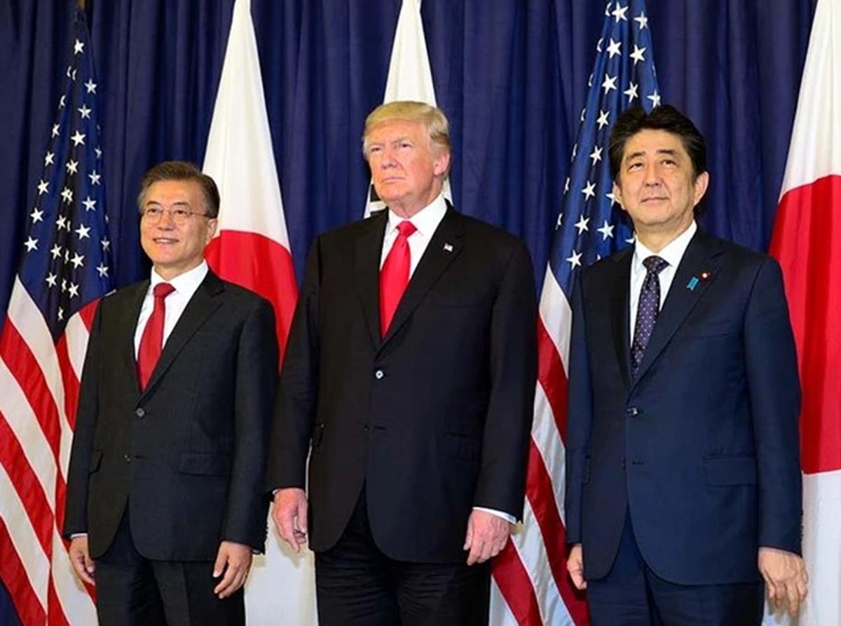 日米韓首脳会談